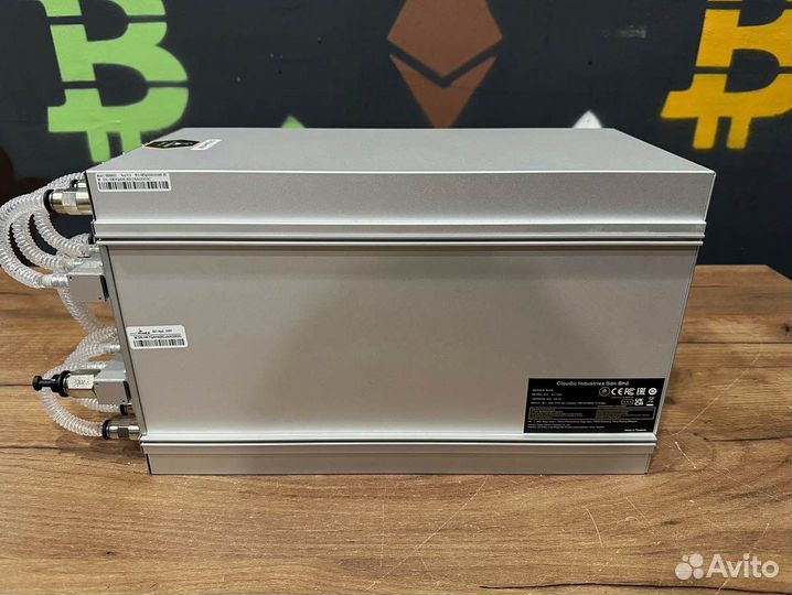 Асик Antminer S21 Hydro 335Th