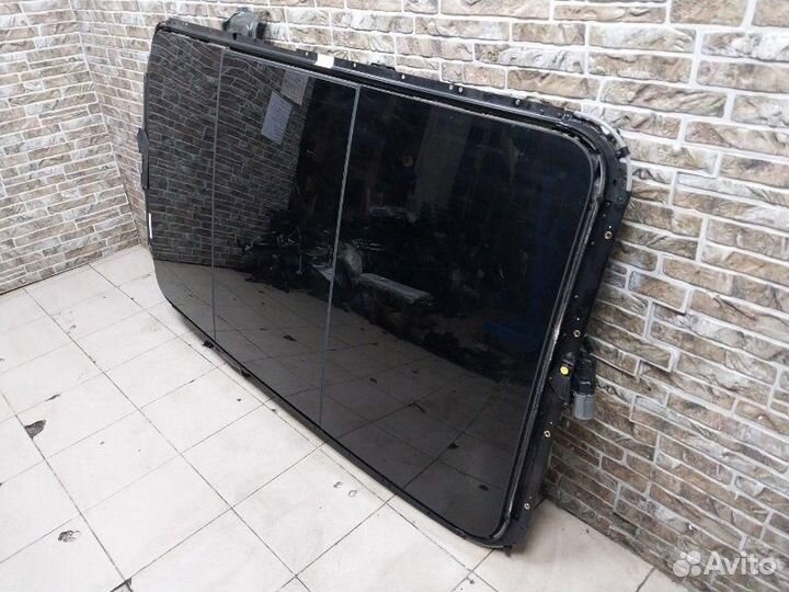 Стекло панорамной крыши Audi Q7