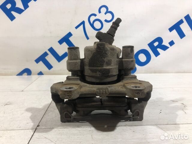 Суппорт передний левый renault logan 2 1.6 мт седа