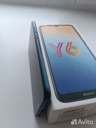 HUAWEI Y6 (2019), 2/32 ГБ