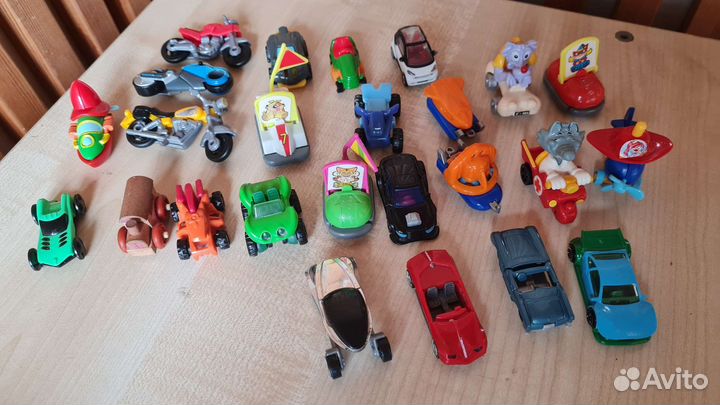 Киндер-игрушки старых коллекций 2000-х