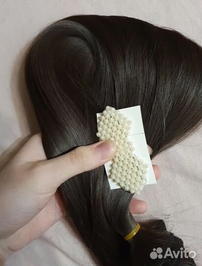 Пряди для волос на заколках