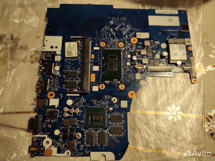 Материнская плата