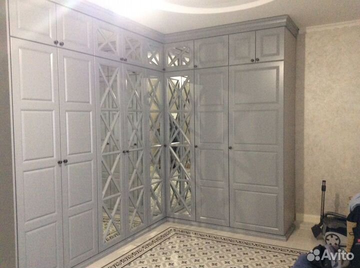 Мебель из натурального дерева