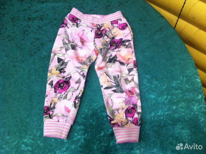 Костюмчик фирменный