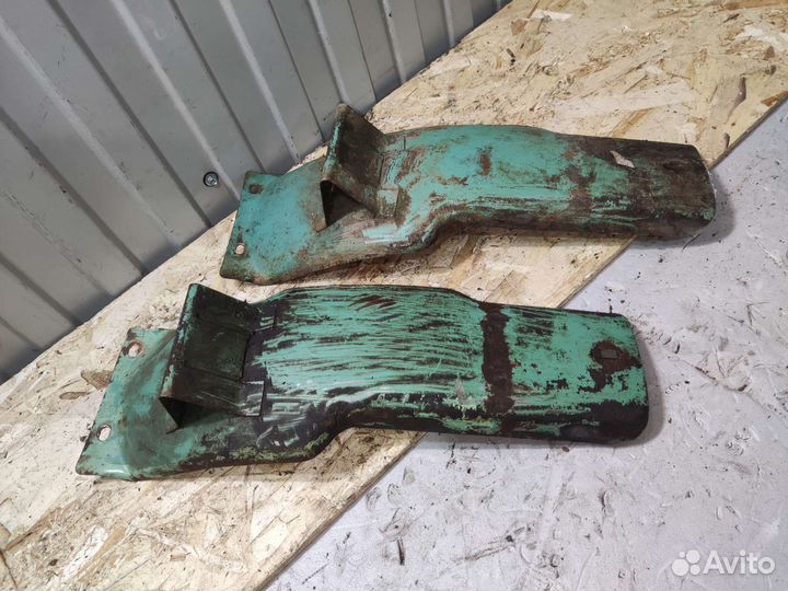 Задний подкрылок Иж юпитер планета 1