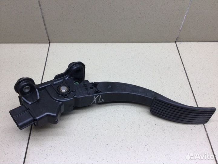 Педаль газа Mitsubishi Outlander CW 2009