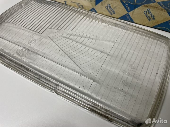 Оригинальное правое стекло фары MB 2517 Truck