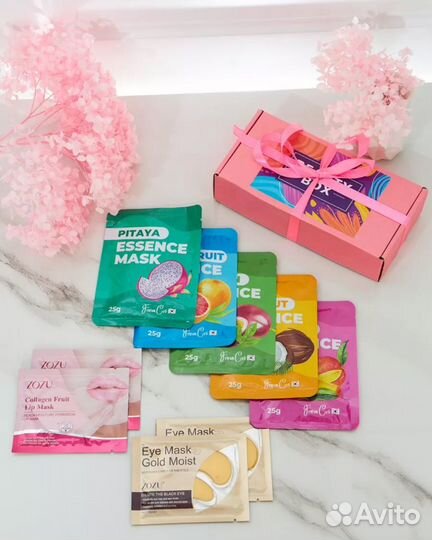 Подарочный набор косметики уходовый