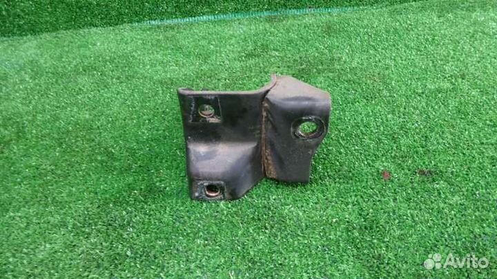 Кронштейн опоры двигателя задний Toyota Wish ZGE25