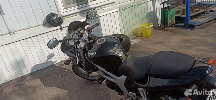 Продам suzuki SV400S