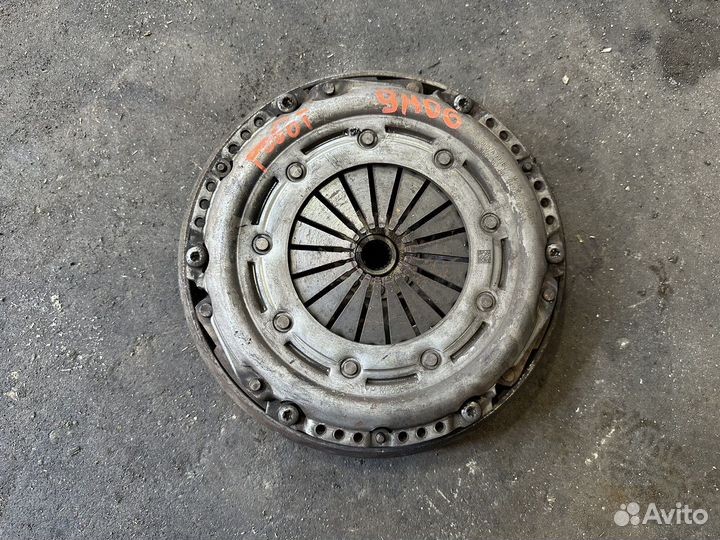 Маховик двухмассовый Peugeot Citroen 1.6 дизель