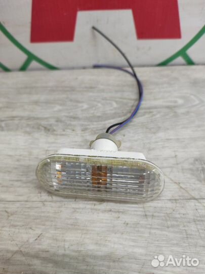 Повторитель в крыло передний Ford Fusion CBK fyja