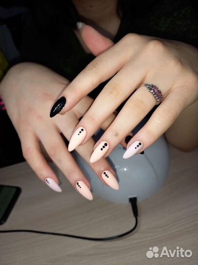 Маникюр, наращивание ногтей