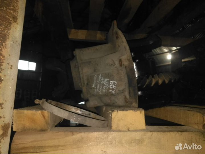 Редуктор задний Meritor RT40-145