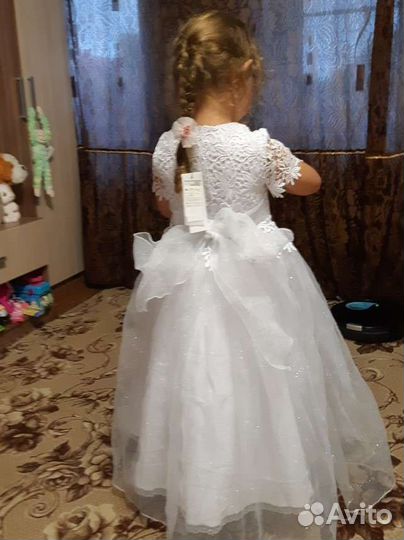 Нарядное платье для девочки