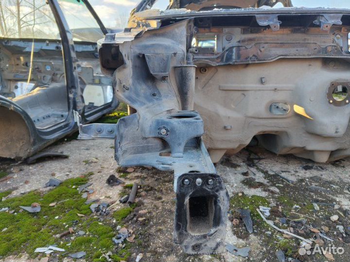 Лонжерон передний правый Volkswagen Polo Sed седан