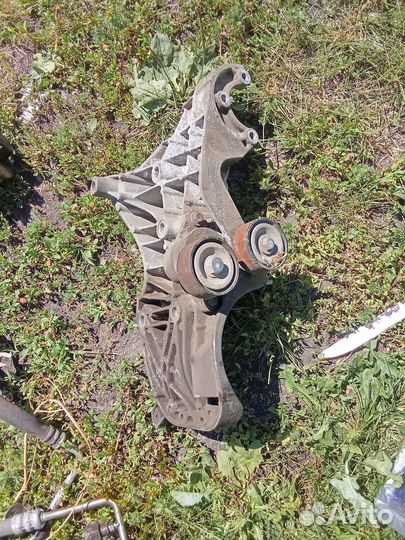 Кронштейн Логан 1.6 с кондиционером