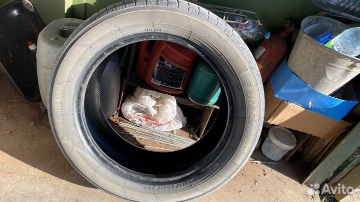 Yokohama BluEarth AE50 215/55 R17 98V