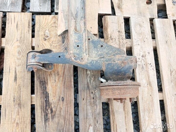 Балка задняя Ford Escort седан CVH 1997