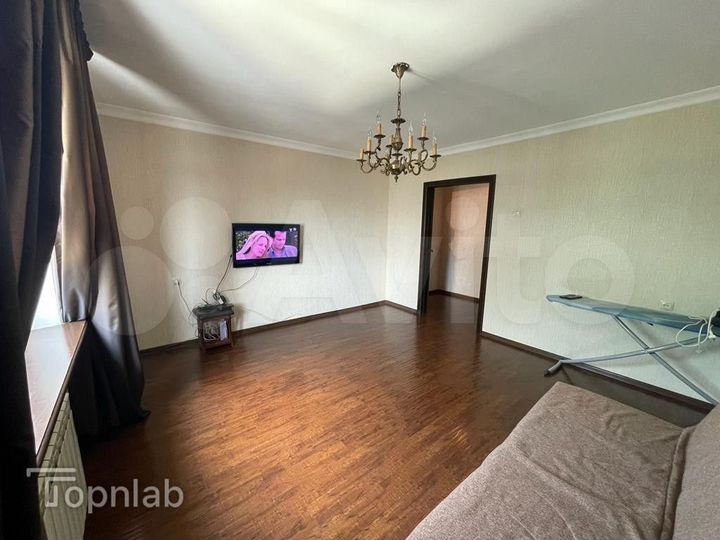 2-к. квартира, 60 м², 4/5 эт.