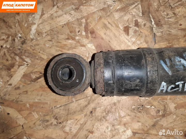 Стойка амортизатора задняя Opel Astra H