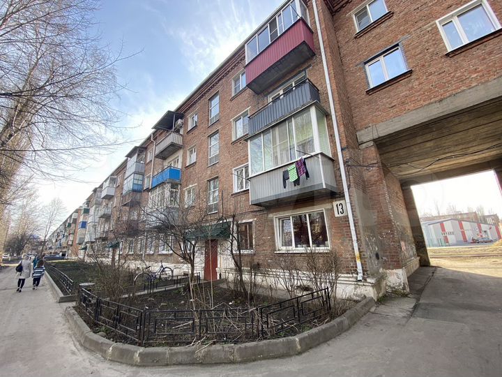 2-к. квартира, 43 м², 3/4 эт.