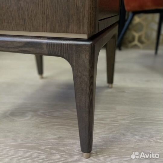 Прикроватная тумба из массива дуба Бари