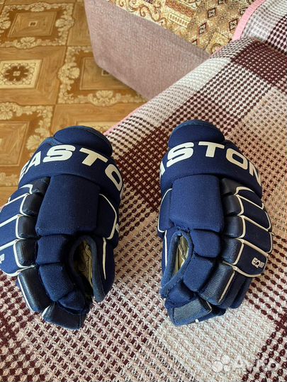 Краги хоккейные