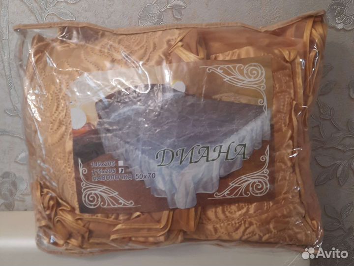 Покрывало на кровать новое