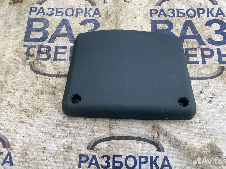 Заглушка фонаря Приора хетчбэк