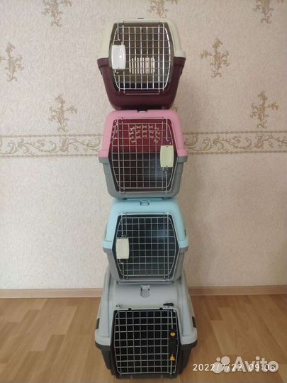 Переноска для кошек и собак