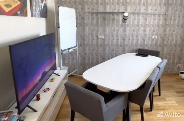 Стол и стулья IKEA