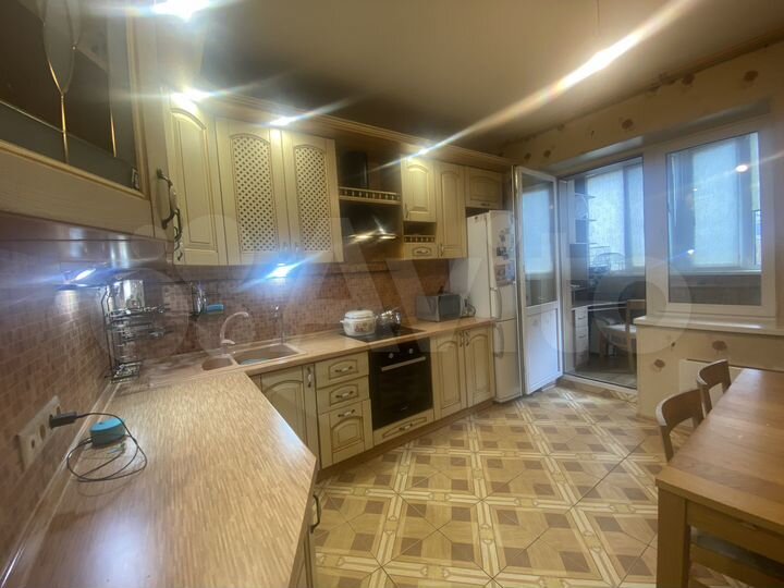 2-к. квартира, 64,2 м², 10/17 эт.