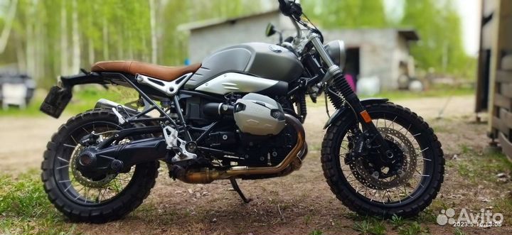 BMW R- Nine T scrambled