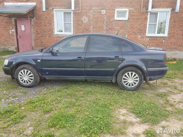 Volkswagen Passat 1.8 МТ, 1998, 335 000 км