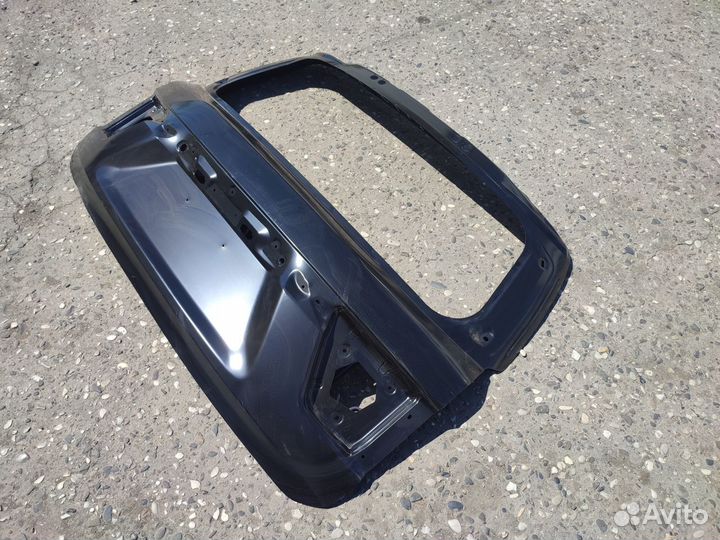 Крышка багажника Nissan Patrol Y62 2020