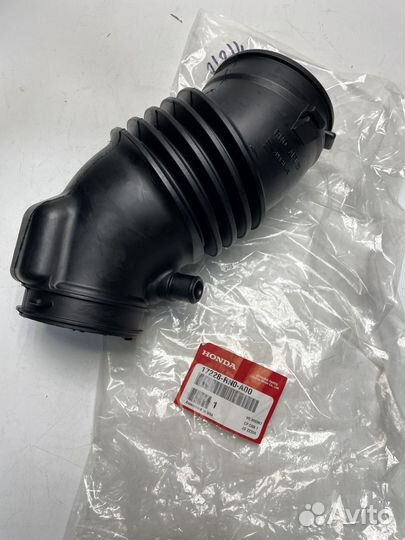 Патрубок воздушного фильтра 17228RN0A00 Honda