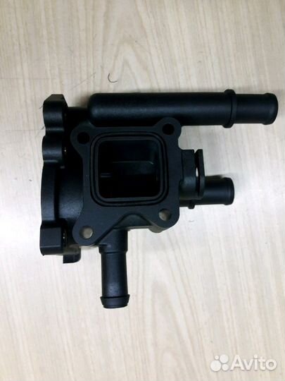 Корпус термостата Opel Astra Zafira Vectra z18xer