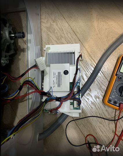 Ремонт стиральных машин, холодильников за 1 час