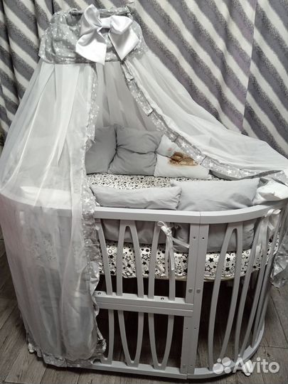 Кровать с балдахином