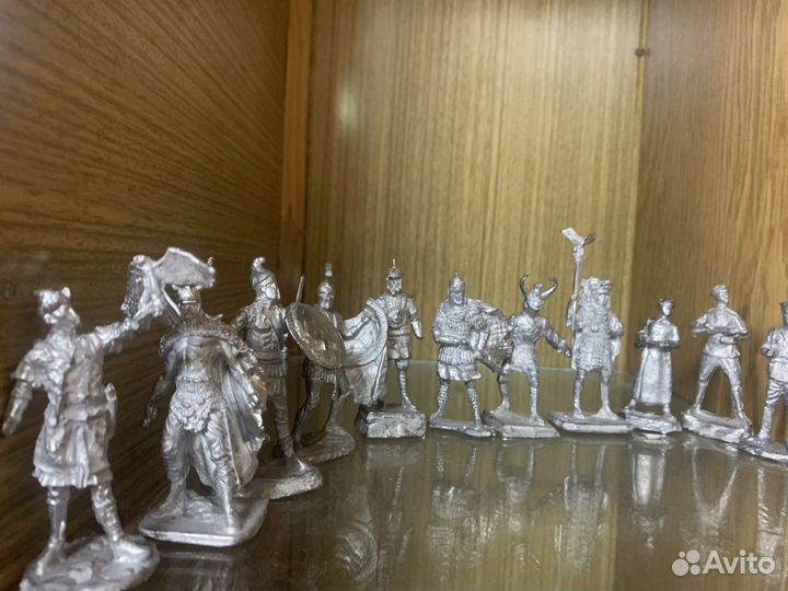 Солдатики оловянные