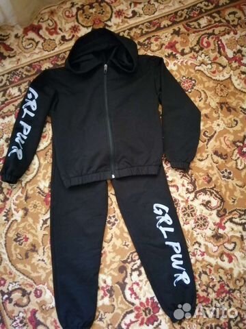 Спортивный костюм для девочки бу