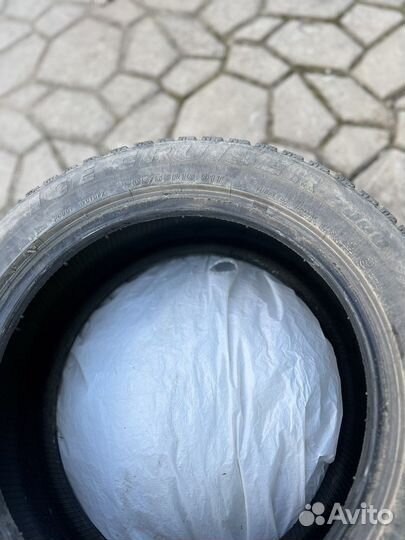 Bridgestone Ice Cruiser 7000 16/55 R16