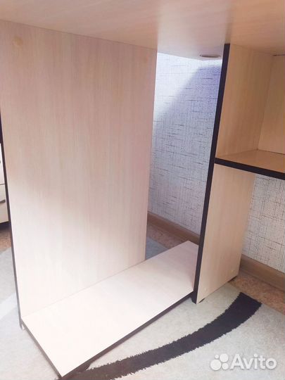 Угловой капютерный стол