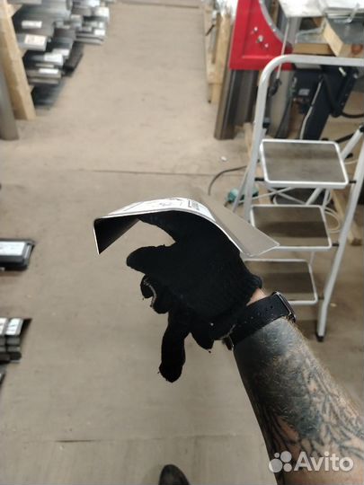 Ремонтные пороги и арки для Infiniti Дегтярск