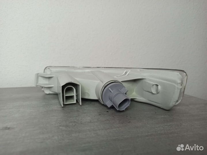 Повторители поворота Toyota Corolla