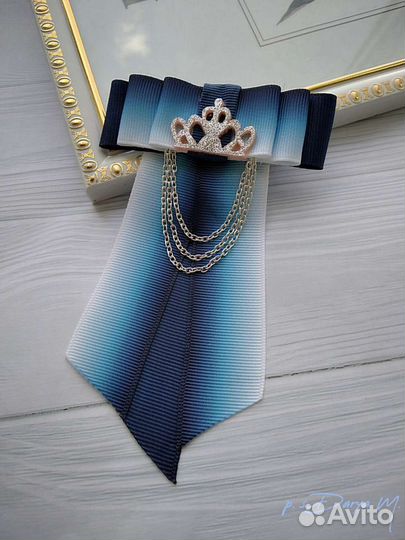 Брошь ручной работы