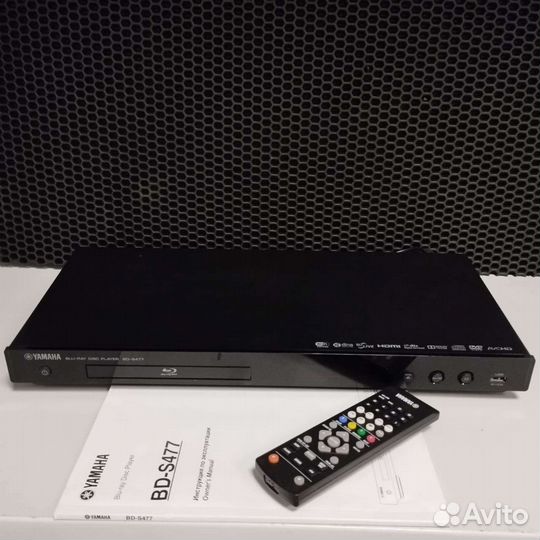 Blu-ray проигрыватель Yamaha BD-S477: