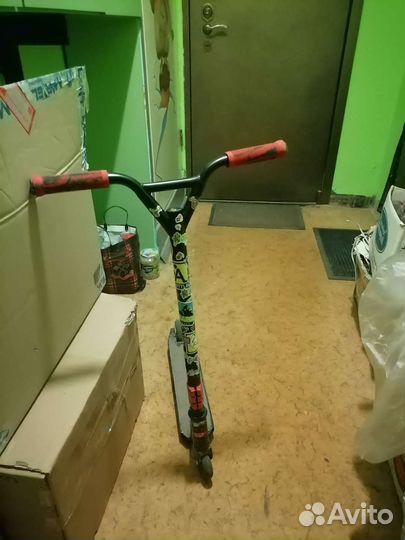 Самокат трюковой детский 9-12 лет